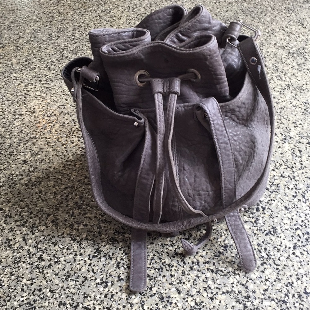 Tylie Malibu “Gypsy Samantha” grey bucket purse